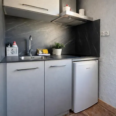 Poblenou Penthouse L Loft With Private Terrace L 5 Min Walk To The דירה
